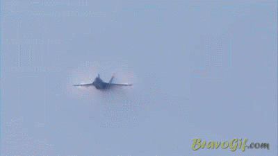 20140930 supersonic speed airplane